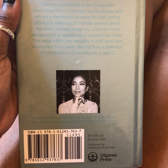 A poetry book 2 fish by Jhené Aiko Chilombo - Picture 2 of 2